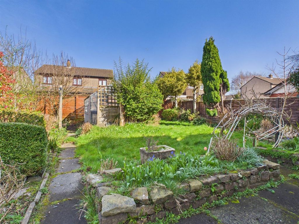 Property photo 2 of 16 Garden