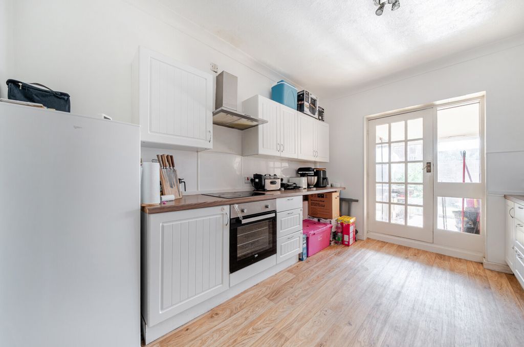 Property photo 3 of 13 1487932-1-6A55Fce...