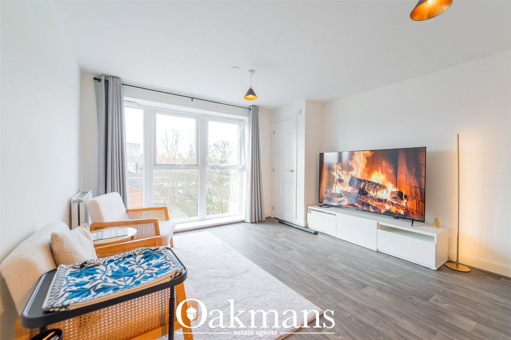 Property photo 3 of 17 Picture No. 14