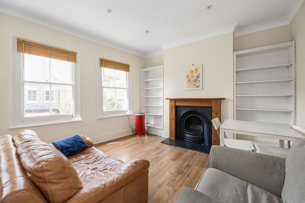 Property photo 2 of 14