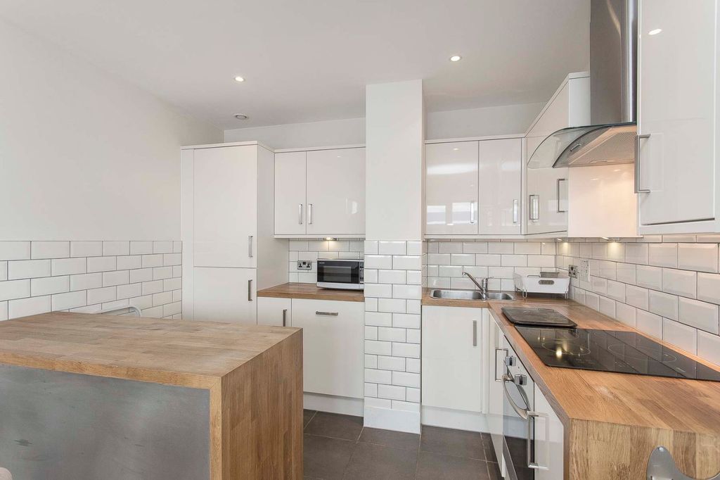 Property photo 2 of 10 Picture No. 26