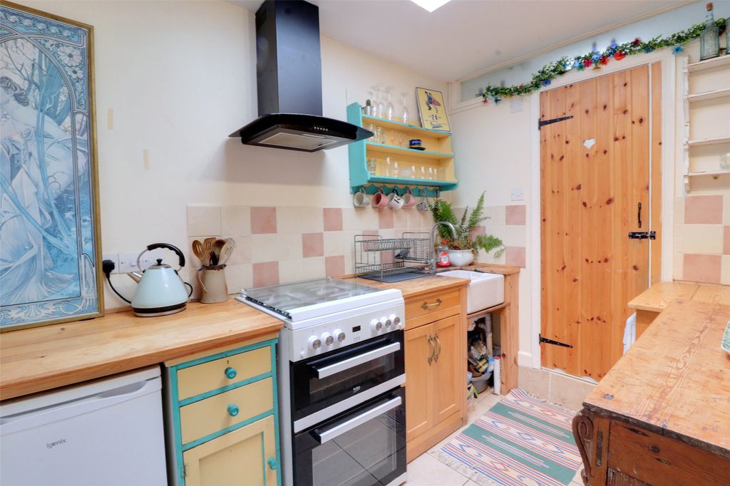 Property photo 3 of 13 Picture No. 02