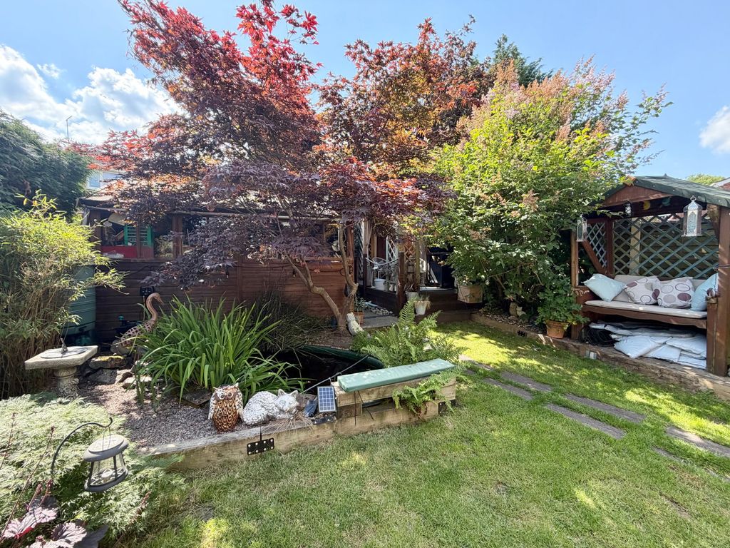 Property photo 2 of 26