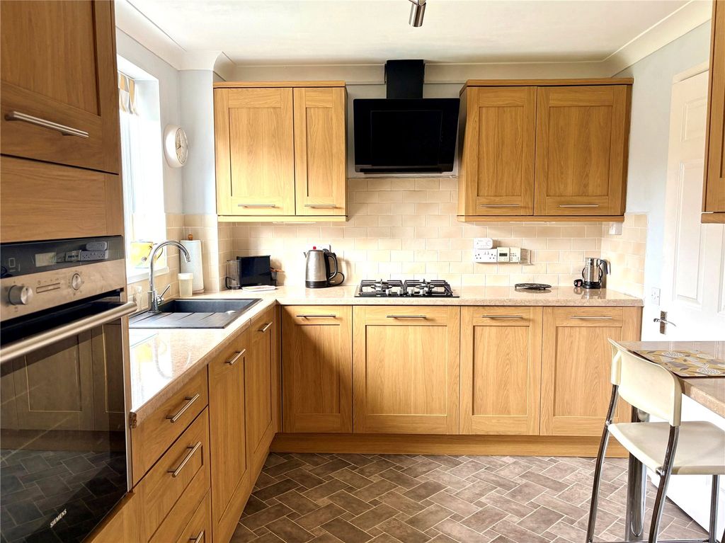 Property photo 2 of 15 Picture 2