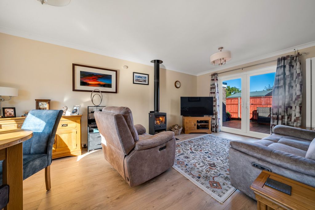 Property photo 2 of 29