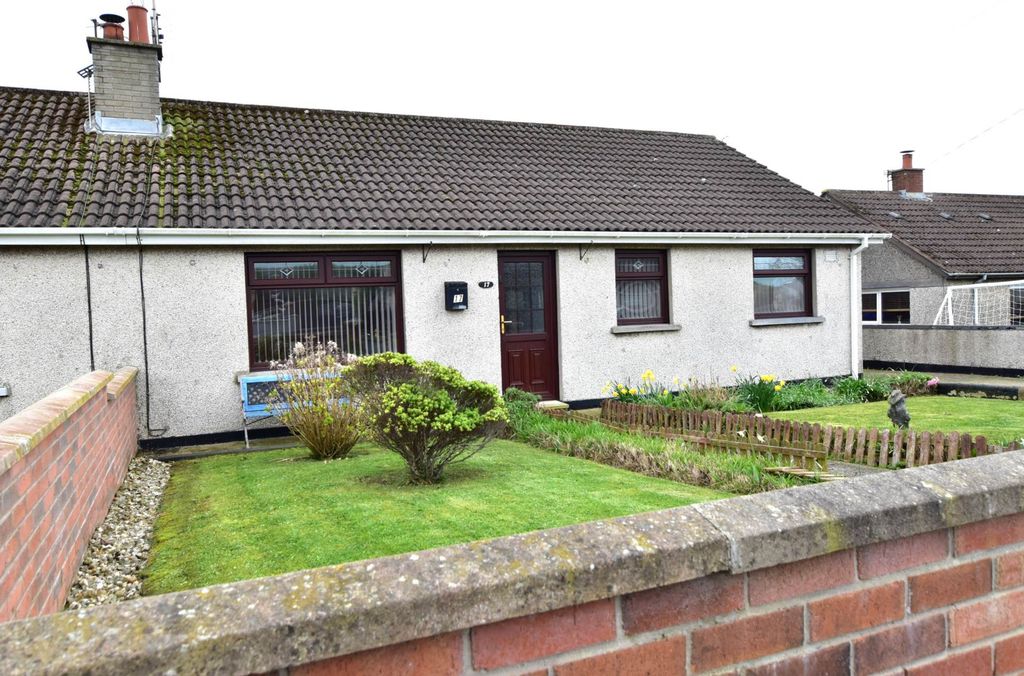 Property photo 2 of 18