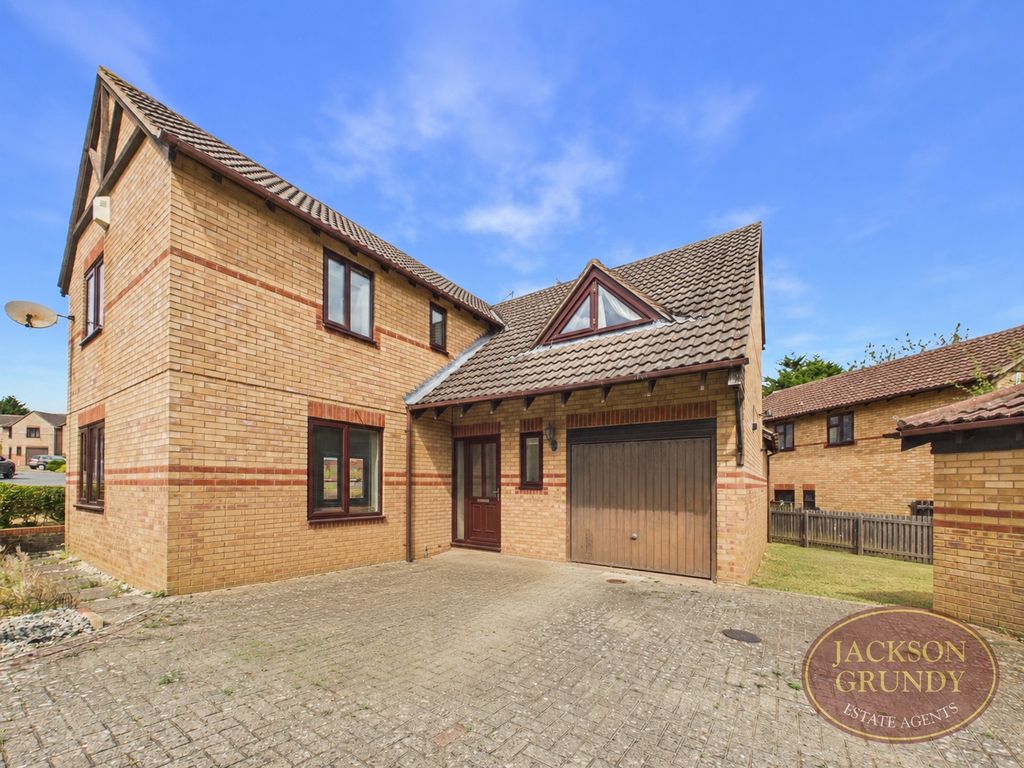 Property photo 1 of 21 New Forest Way