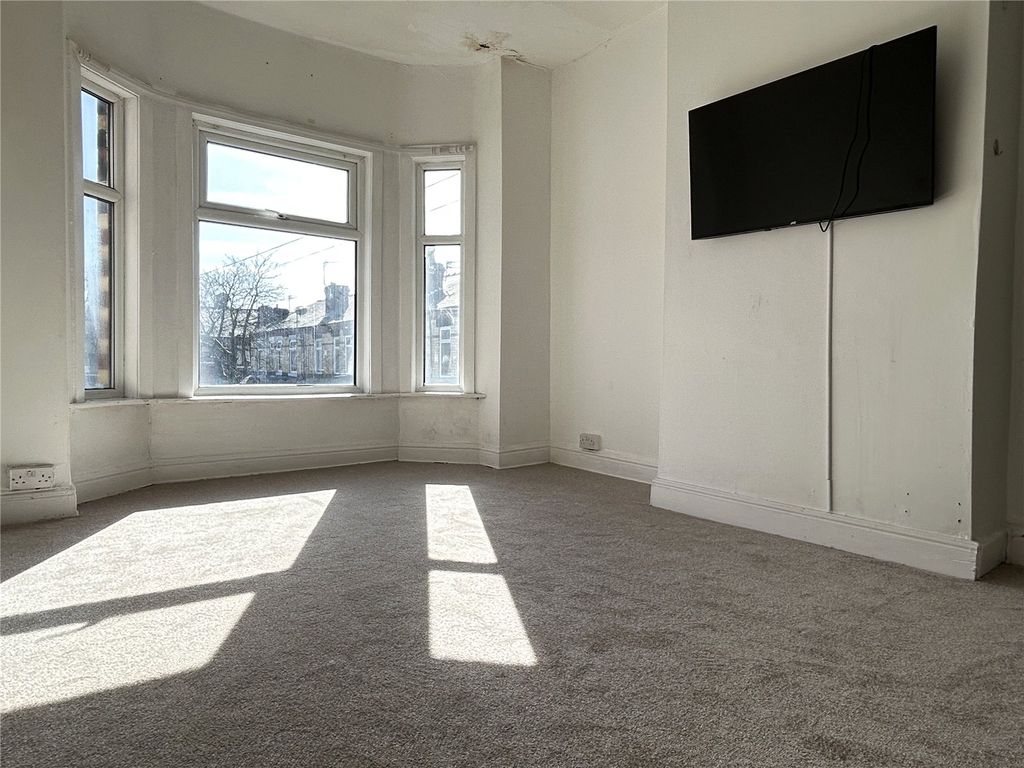 Property photo 2 of 15 Bedroom 1