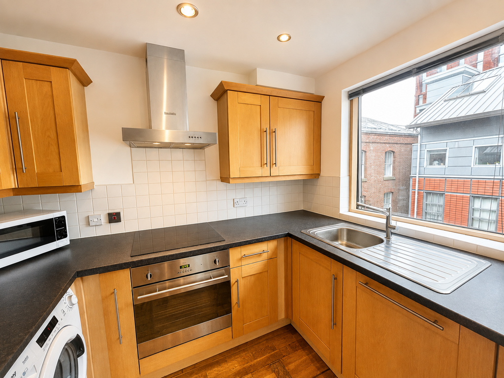 Property photo 2 of 12 Kitchen