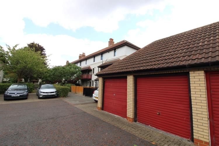 Property photo 1 of 8 H.Gar