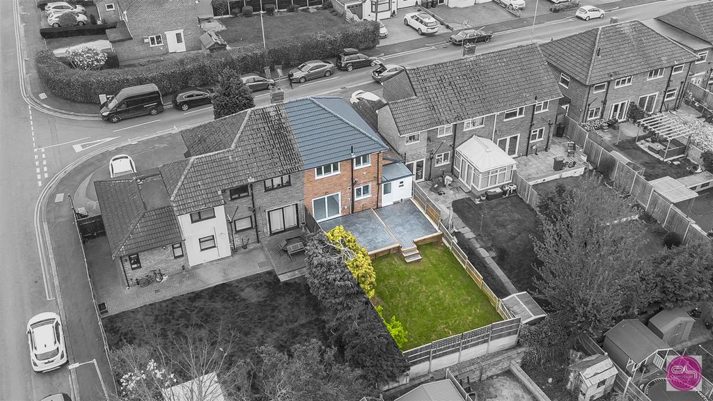 Property photo 2 of 33 Faversham Road (3).Jpg