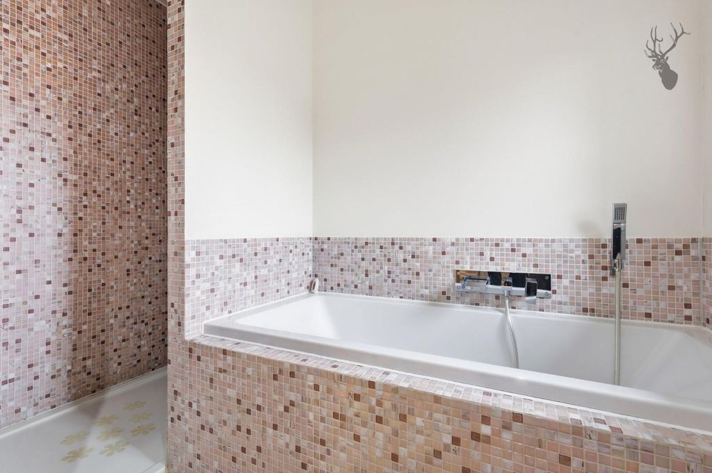 Additional image 15 of 4 bed semi-detached house for saleHigh Road, Epping CM16