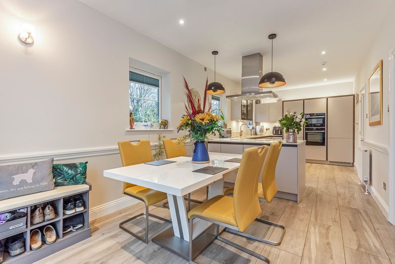 Property photo 3 of 25 Photo 9