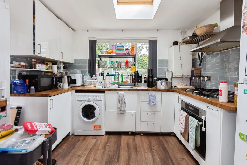 Property photo 2 of 23 Pbox-Img.Jpg