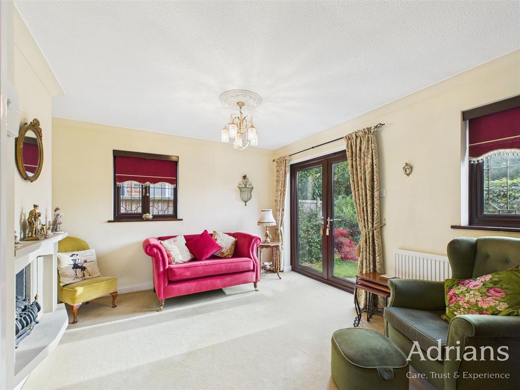 Property photo 3 of 19