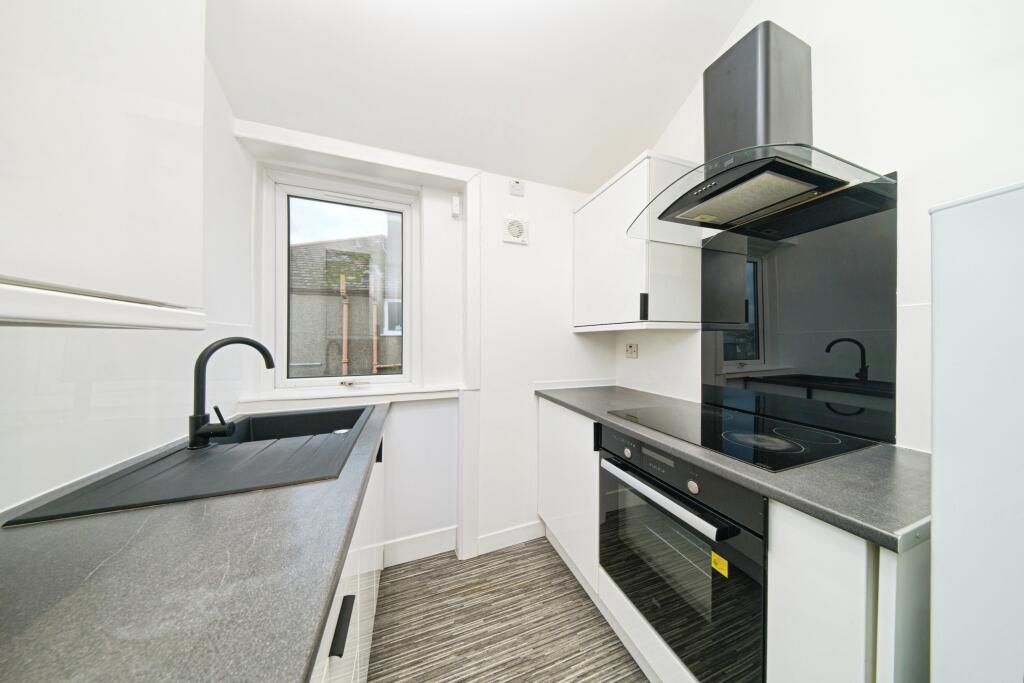 Property photo 2 of 8 Photo 2