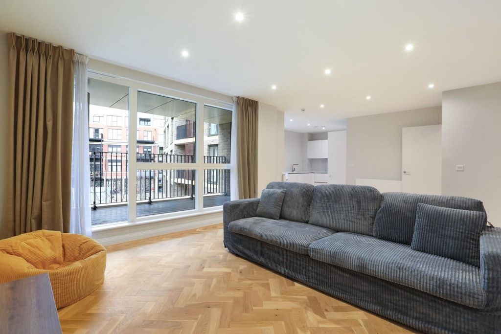 Property photo 2 of 11 Ach_3274.Jpg