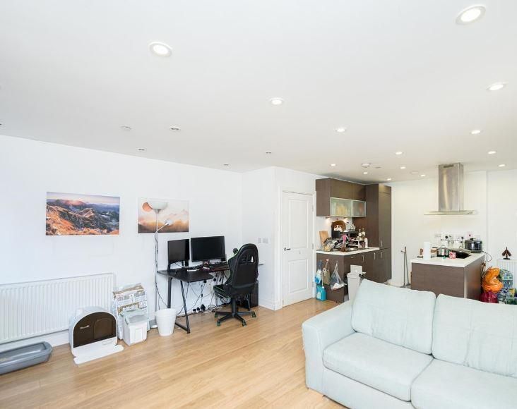 Property photo 2 of 10