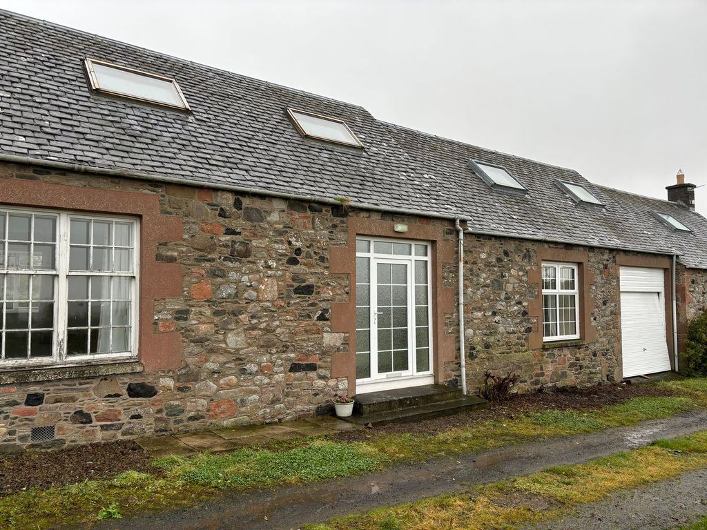 Property photo 1 of 33
