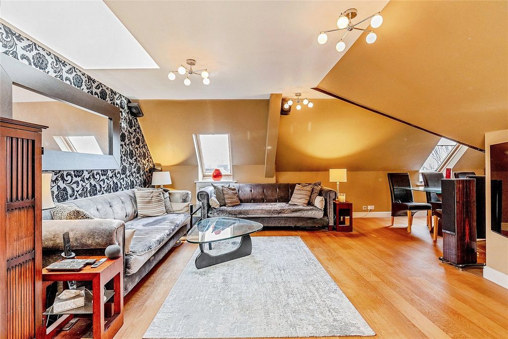 Property photo 2 of 12 Picture No. 62