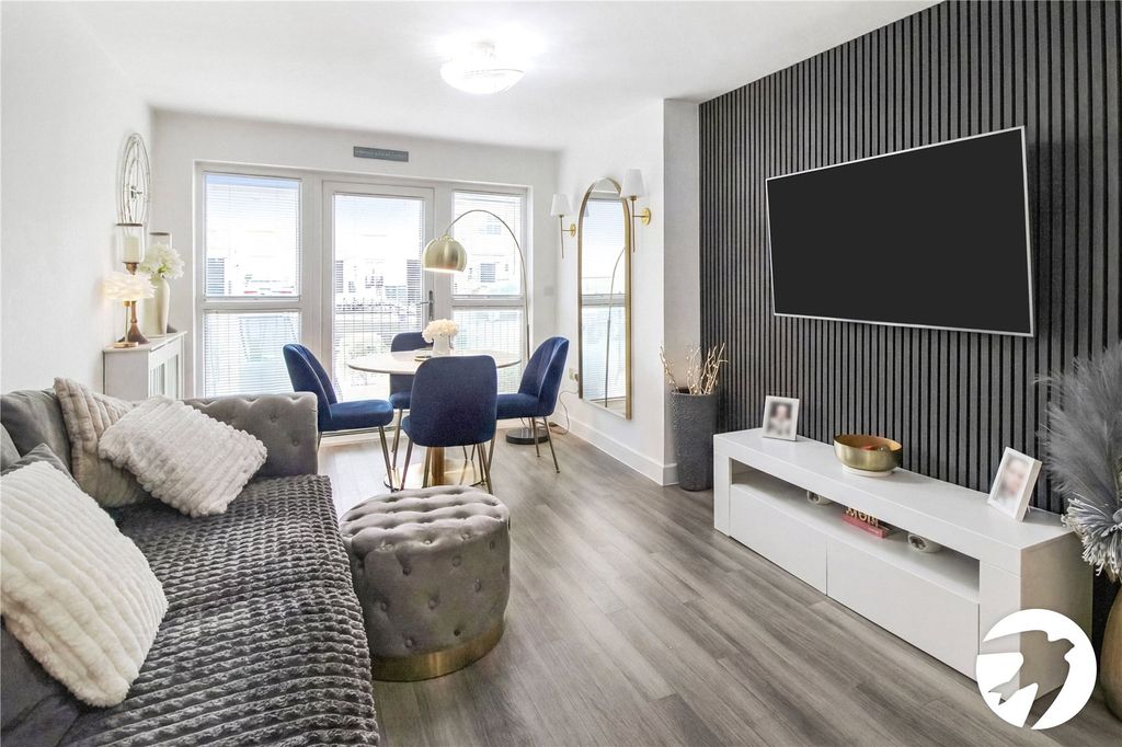 Property photo 3 of 17 Open Plan Living