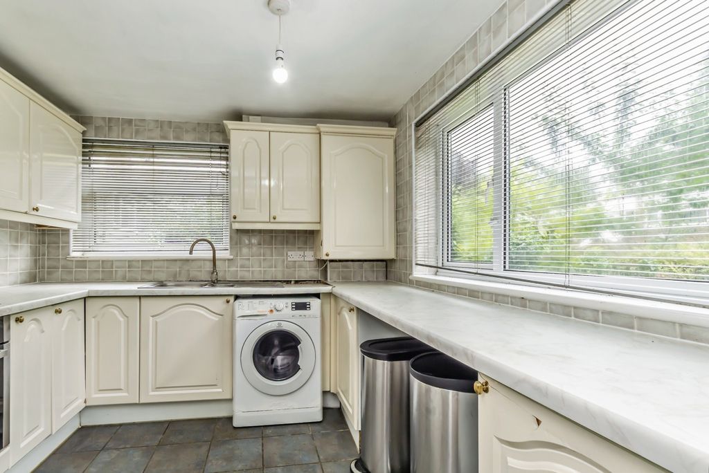 Property photo 3 of 14 Pbox-Img.Jpg