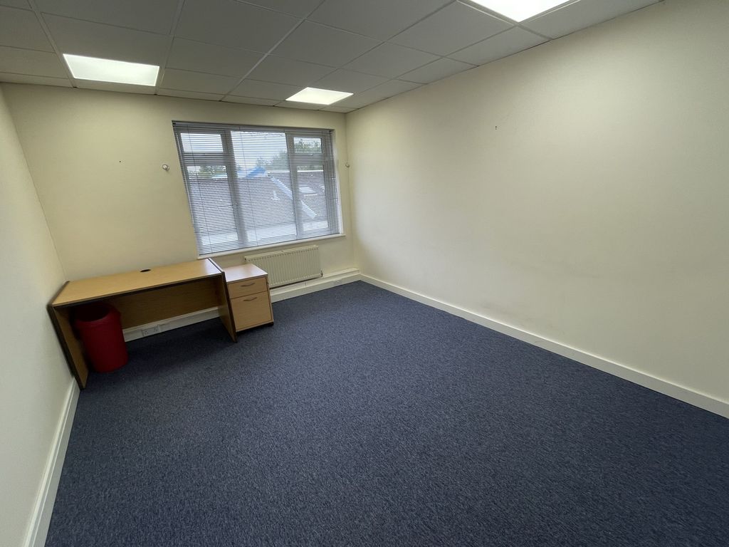 Property photo 2 of 3