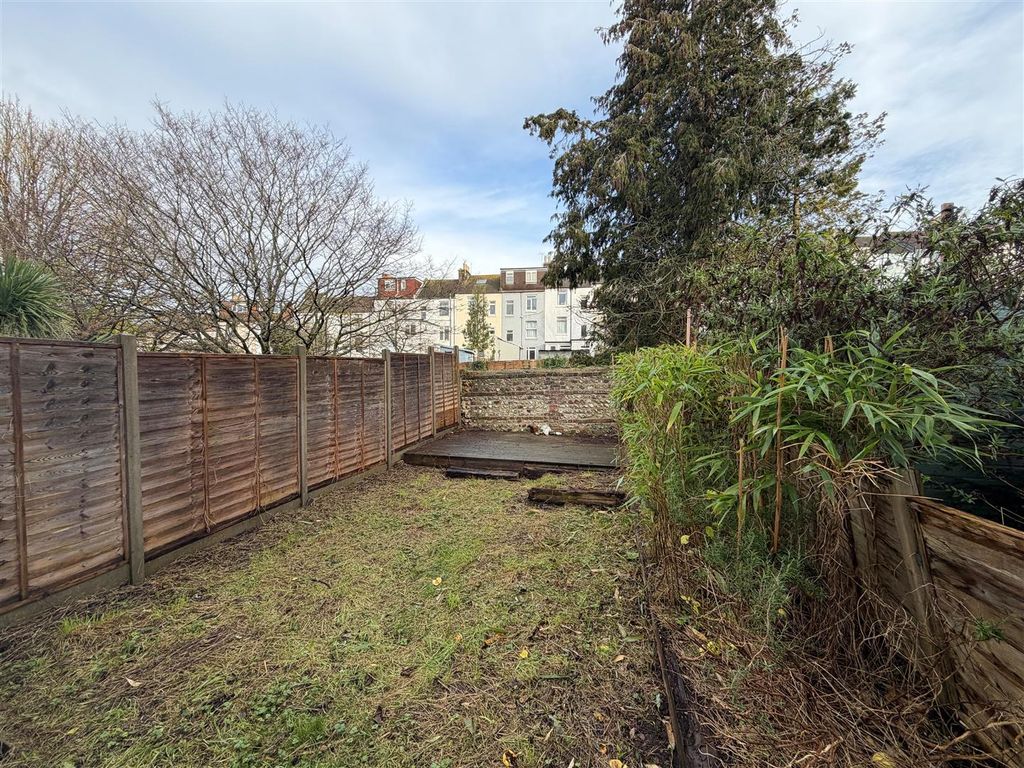 Property photo 2 of 6 1.Jpg