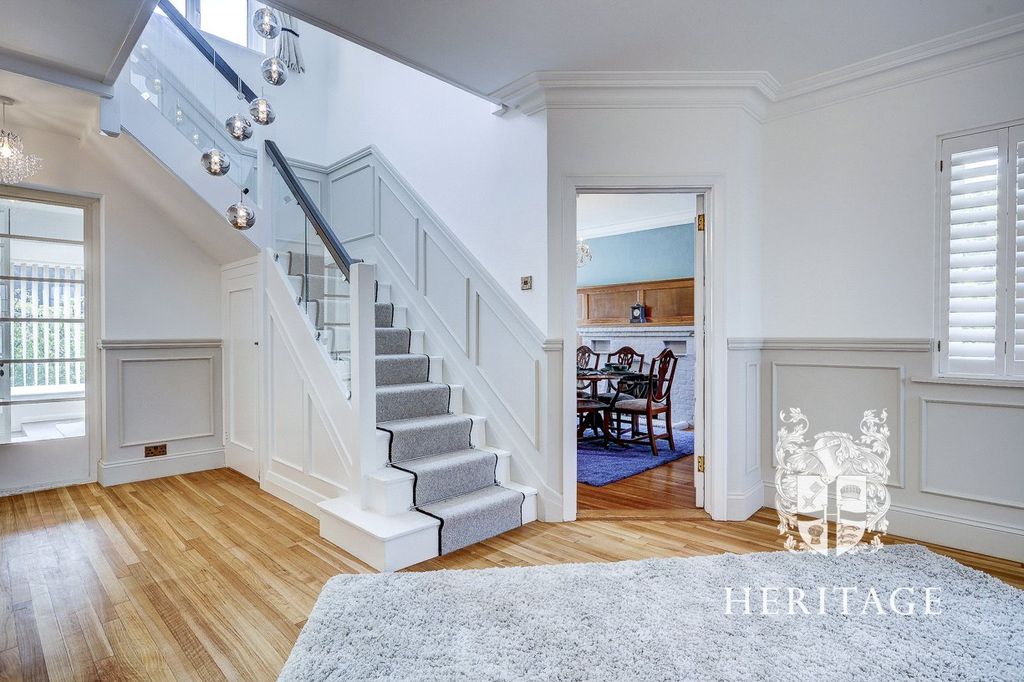 Property photo 2 of 27 Picture No. 46