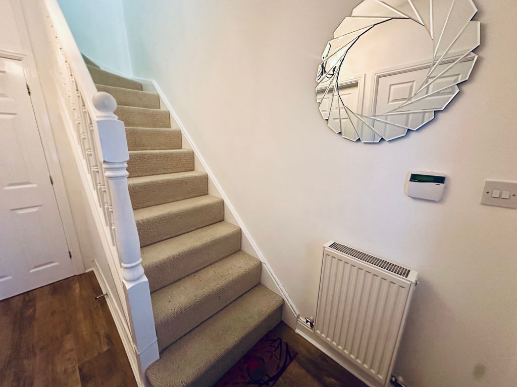 Property photo 3 of 22 Hallway