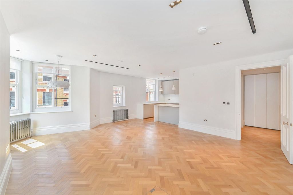 Property photo 3 of 15 7-27-Kensington-Court-4.Jpg