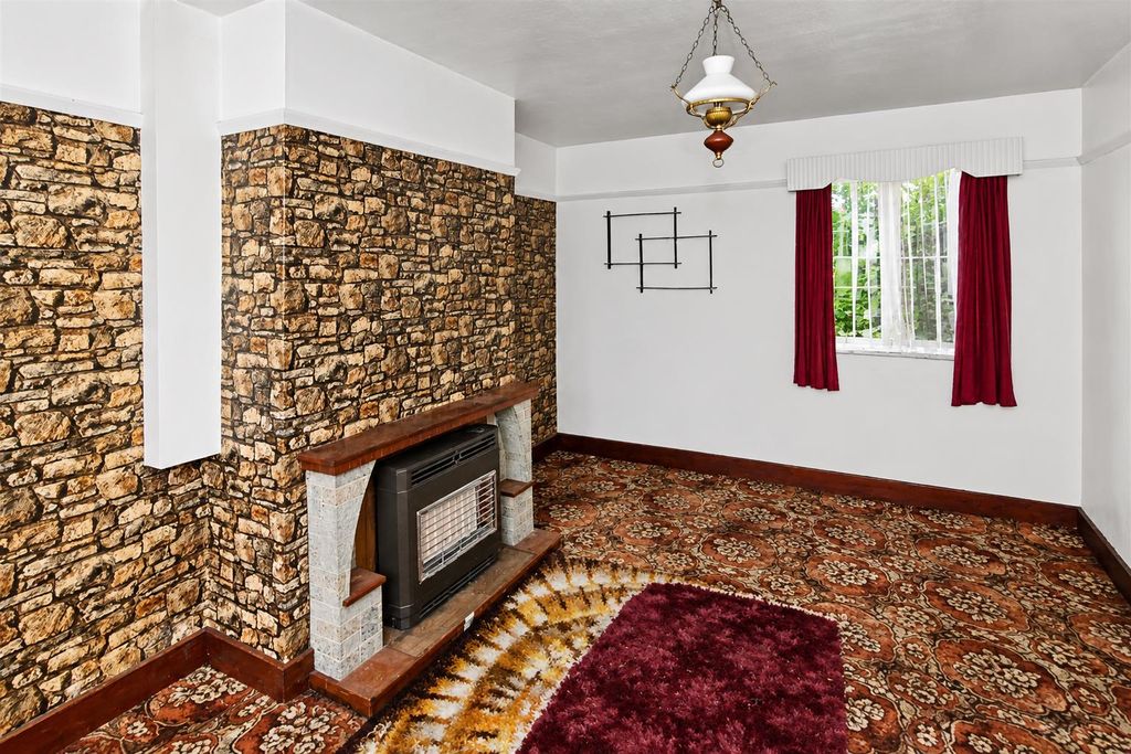 Property photo 3 of 14 Lounge One .Png