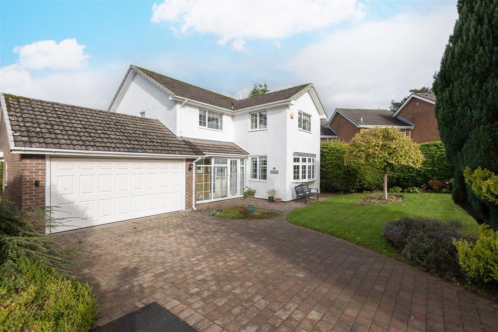 Property photo 1 of 34