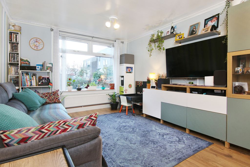 Property photo 2 of 21 Property Image 2