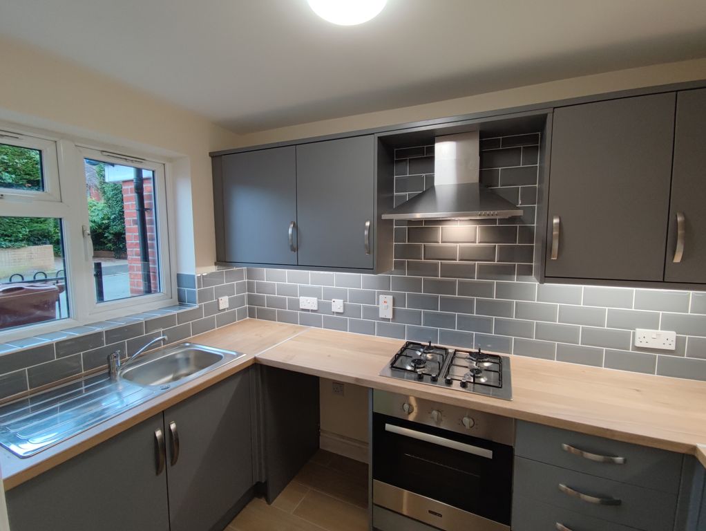Property photo 2 of 17