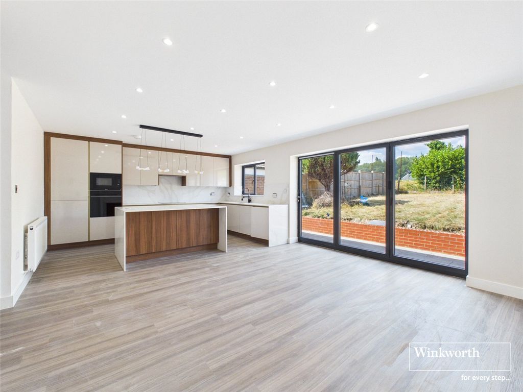 Property photo 2 of 16 Picture No. 09