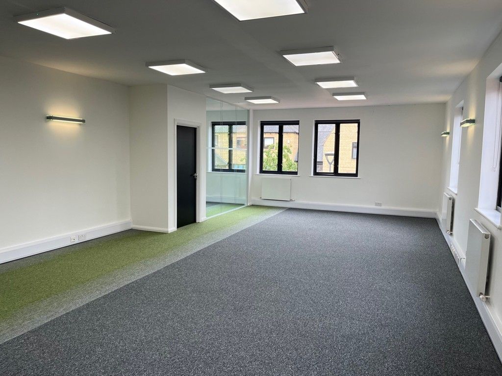 Property photo 2 of 12 Photo 9