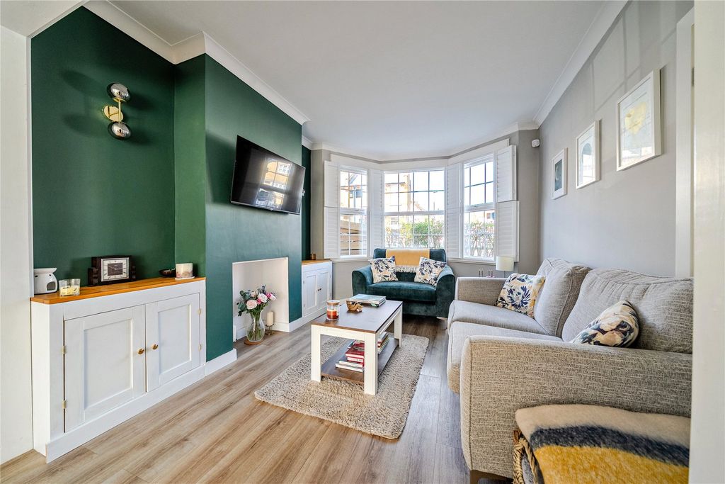 Property photo 2 of 26 Picture No. 10