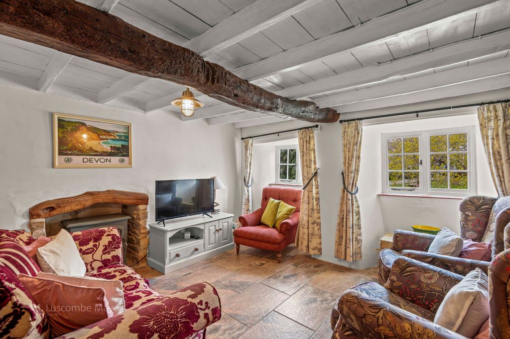 Property photo 3 of 14