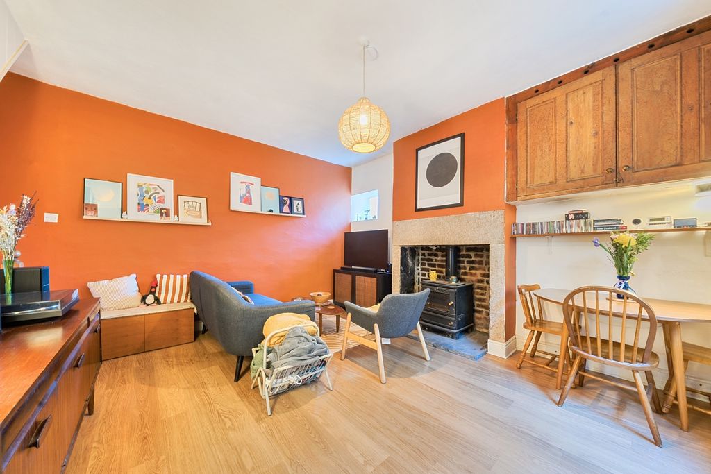 Property photo 2 of 15 Living Room