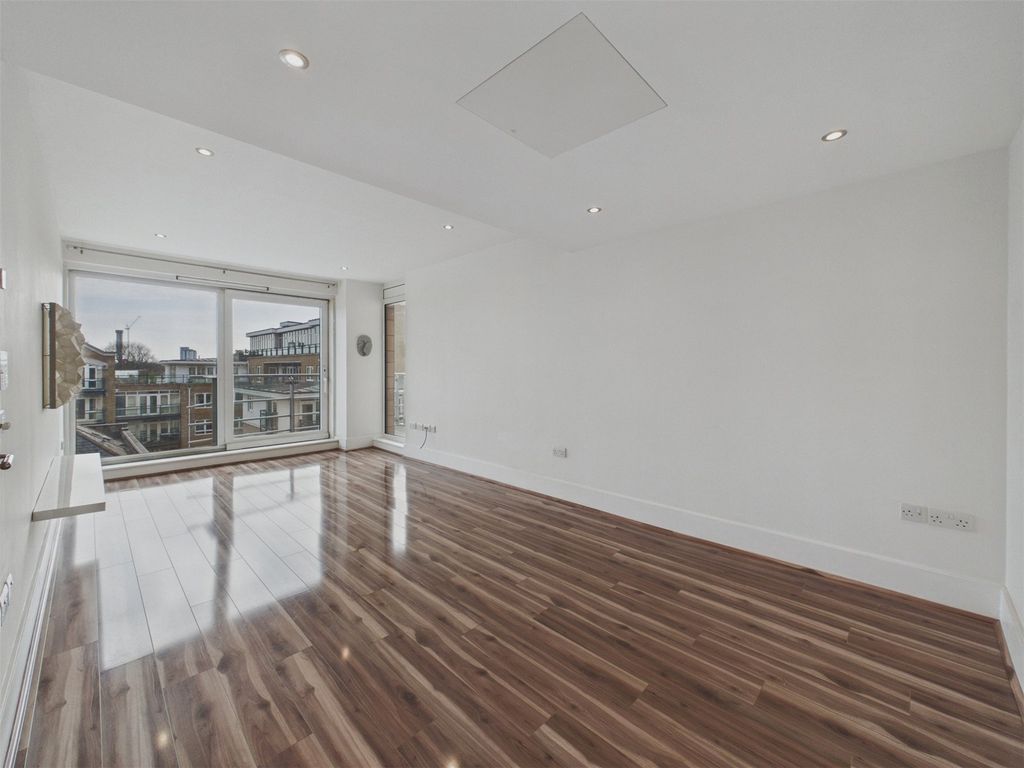 Property photo 2 of 15 Picture No. 34