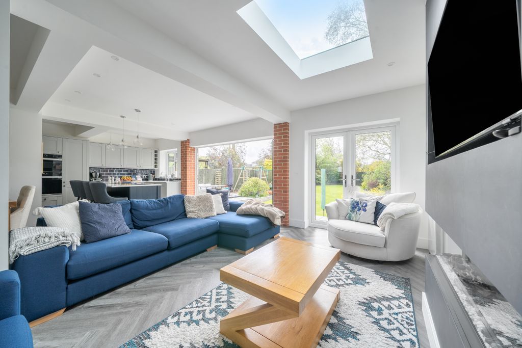 Property photo 3 of 25 1446642969E0Df019B1A9