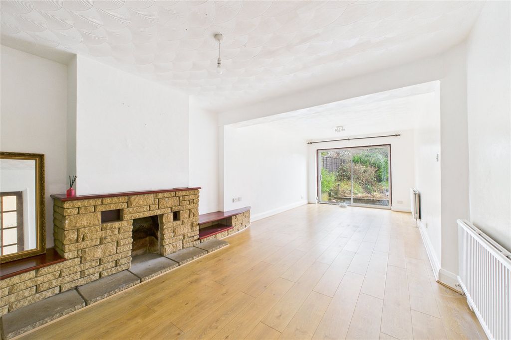 Property photo 3 of 14 Picture No. 37