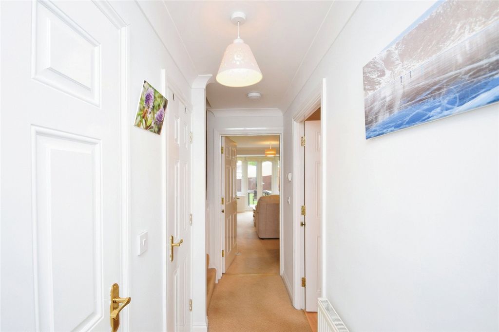 Property photo 2 of 14 Picture No. 03
