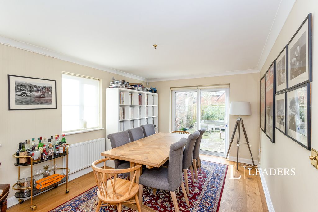 Property photo 3 of 15 Pbox-Img.Jpg