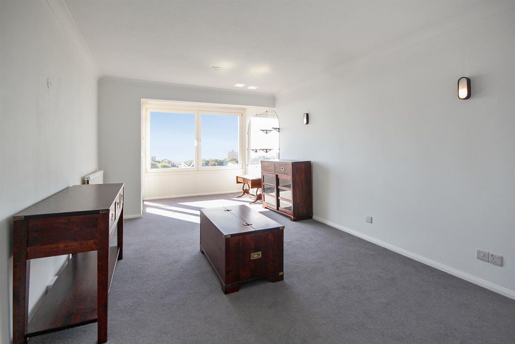 Property photo 2 of 10 Living/Dining Room