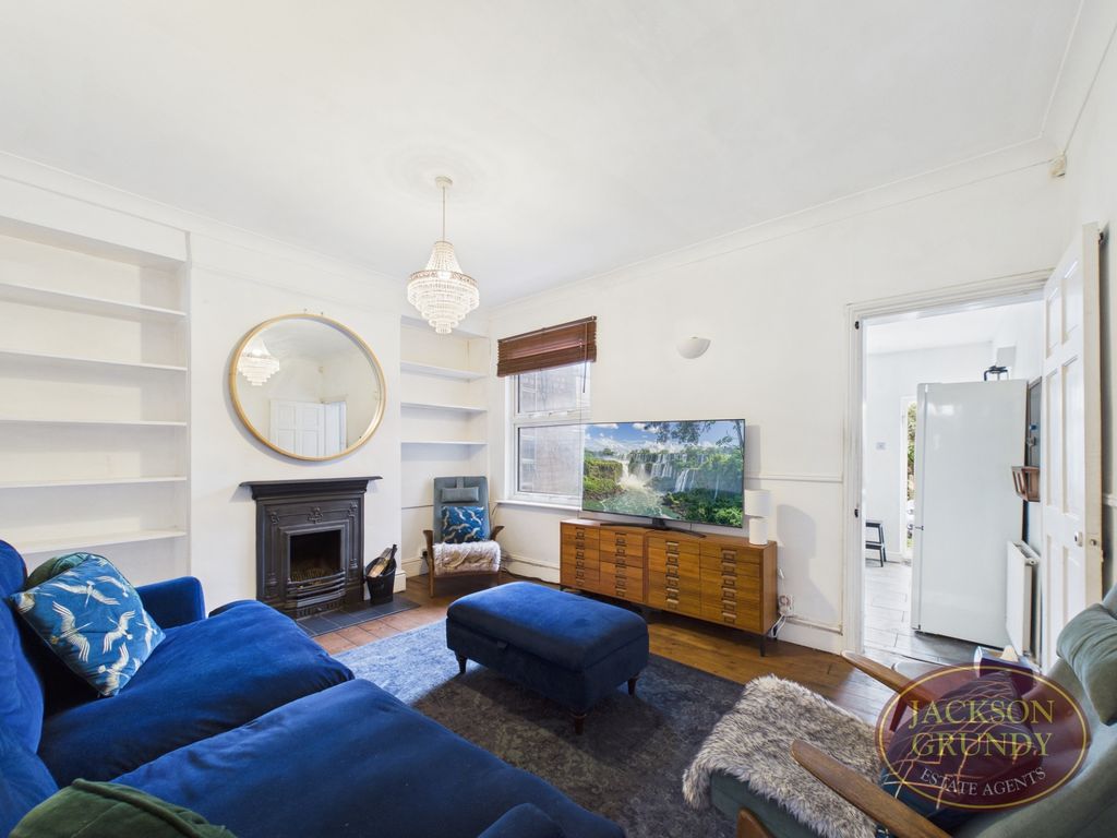 Property photo 2 of 11 Abington Avenue