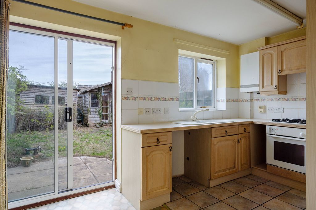 Property photo 3 of 13