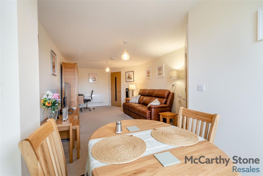 Additional image 5 of 1 bed flat for saleBurlington Gardens, Leyland PR25