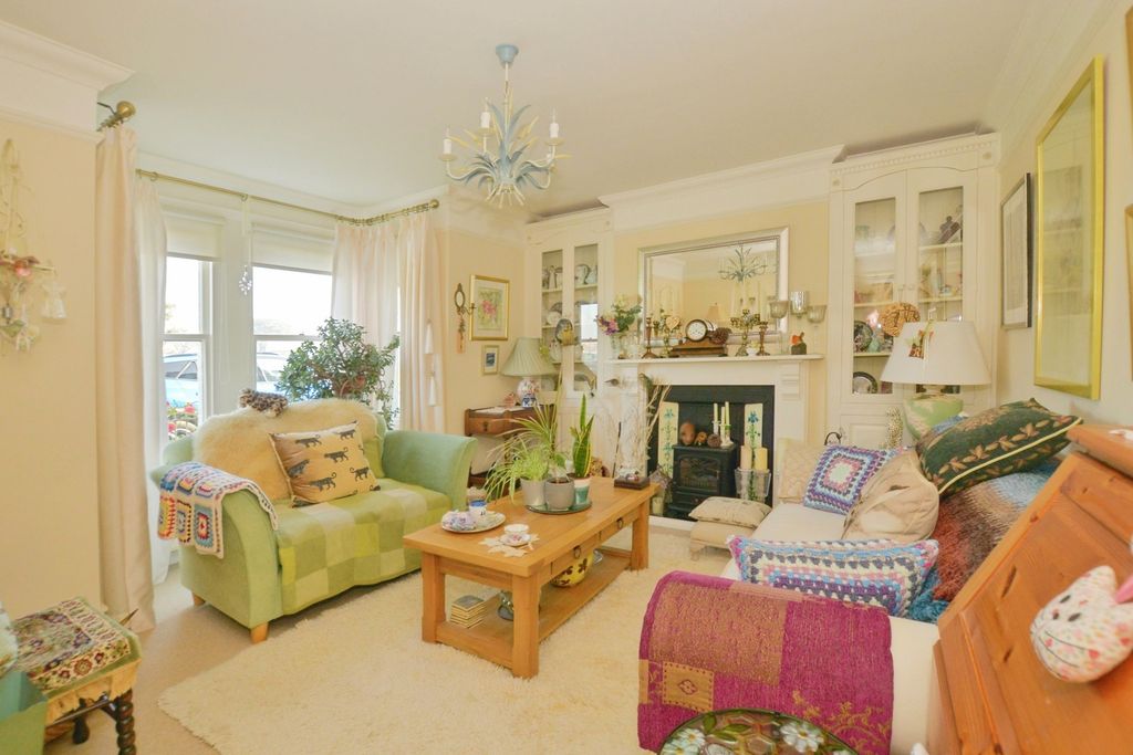 Property photo 2 of 18 Pbox-Img.Jpg